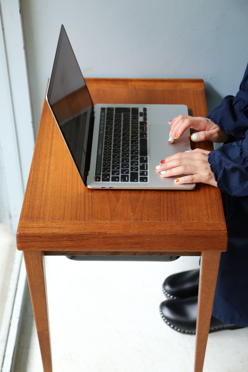 Danish Vintage Sewing Side Table/デンマークヴィンテージ ソーイングテーブル チーク材 モダンデザイン 北欧家具