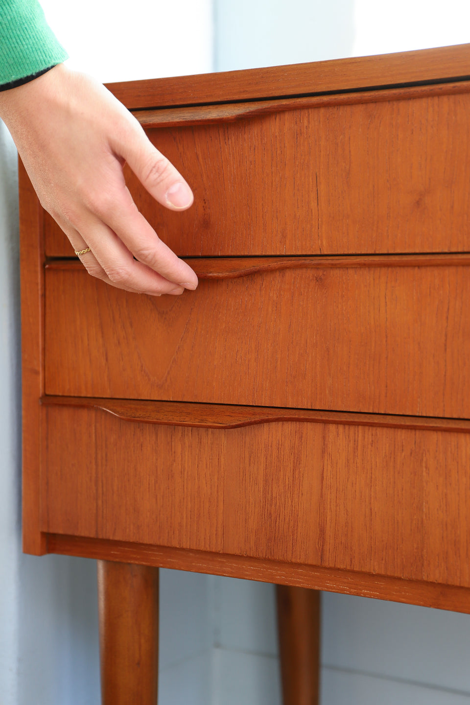 Danish Vintage Bed Side Chest 3Drawers/デンマークヴィンテージ 3段 ベッドサイドチェスト チーク材 北欧家具