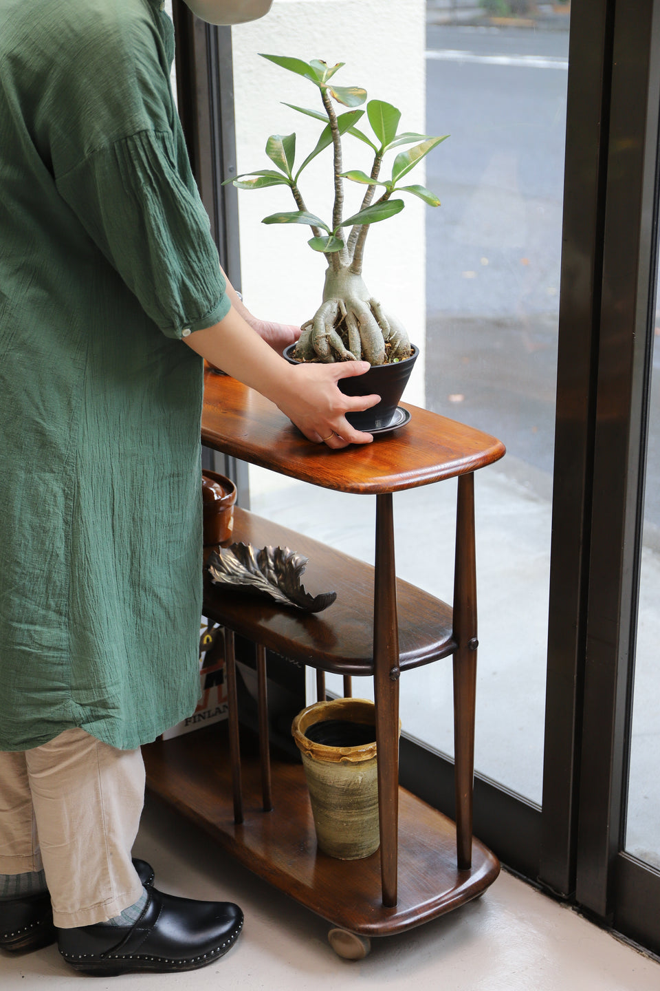 UK Vintage Ercol Bookcase Trolley Dark Brown/イギリスヴィンテージ アーコール ブックケース トロリー ワゴン ダークブラウン