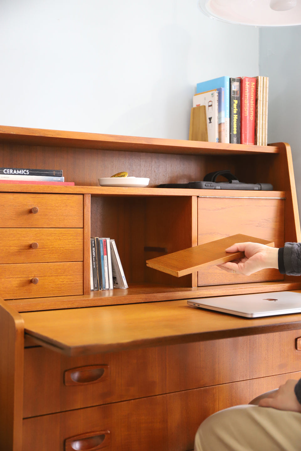 Danish Vintage Teak Writing Bureau with Mirror/デンマークヴィンテージ ライティングビューロー チーク材 ドレッサー 北欧家具
