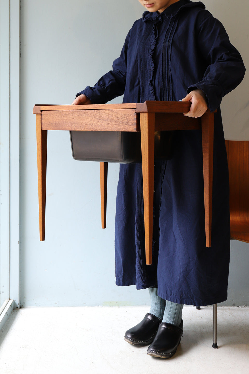 Danish Vintage Sewing Side Table/デンマークヴィンテージ ソーイングテーブル チーク材 モダンデザイン 北欧家具