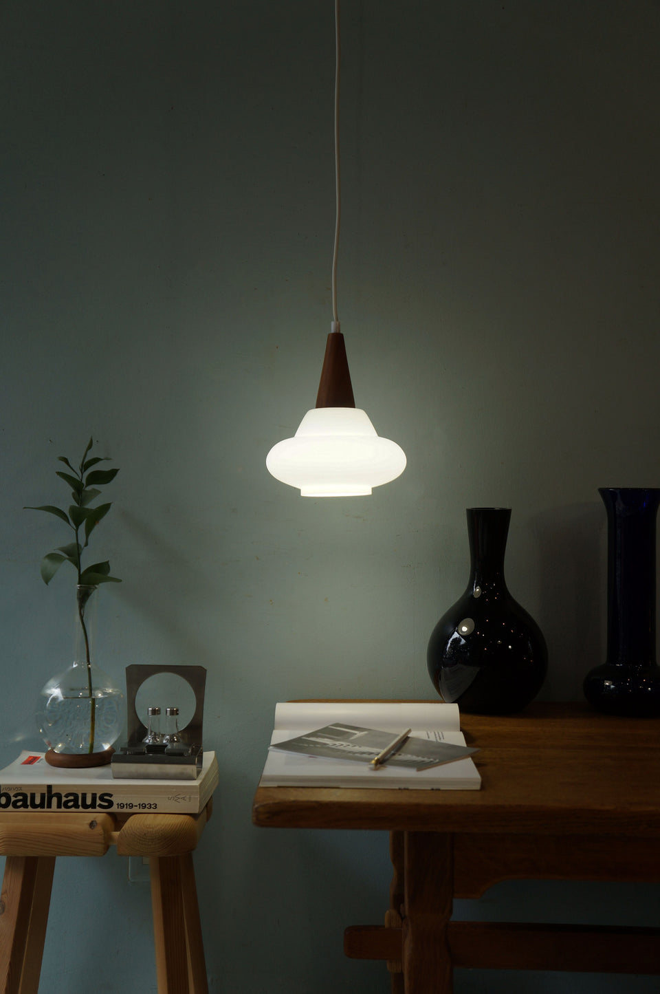 Danish Vintage Glass Teak Pendant Light/デンマークヴィンテージ ペンダントライト フロストガラス チーク材
