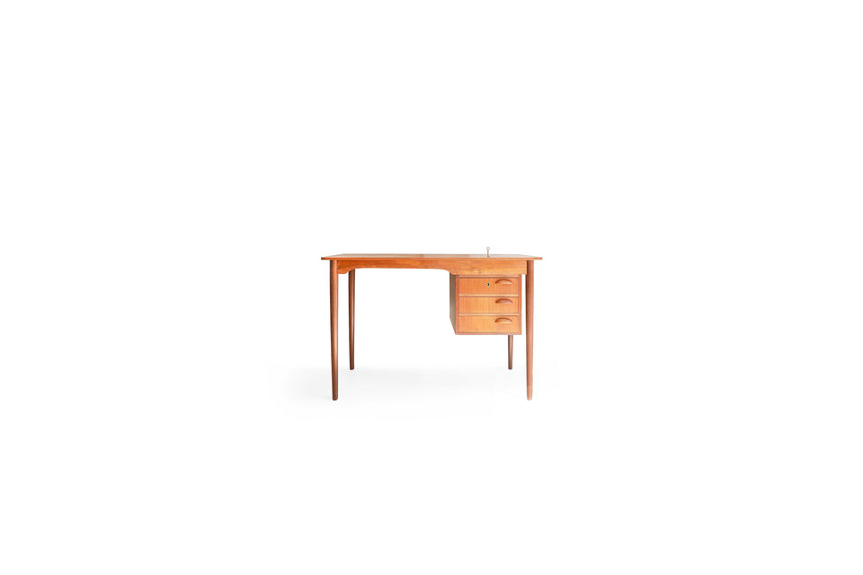 Danish Vintage Single Pedestal Desk/デンマークヴィンテージ デスク 片袖 机 チーク材 北欧家具