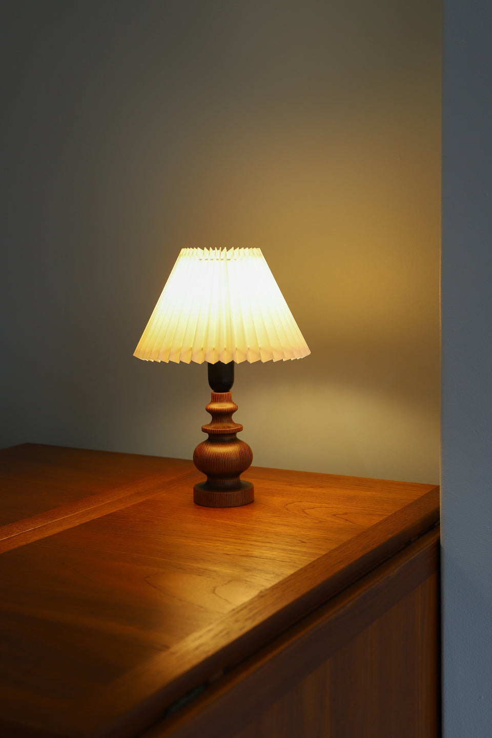Scandinavian Vintage Pinewood Table Lamp/北欧ヴィンテージ パイン材 テーブルランプ 間接照明