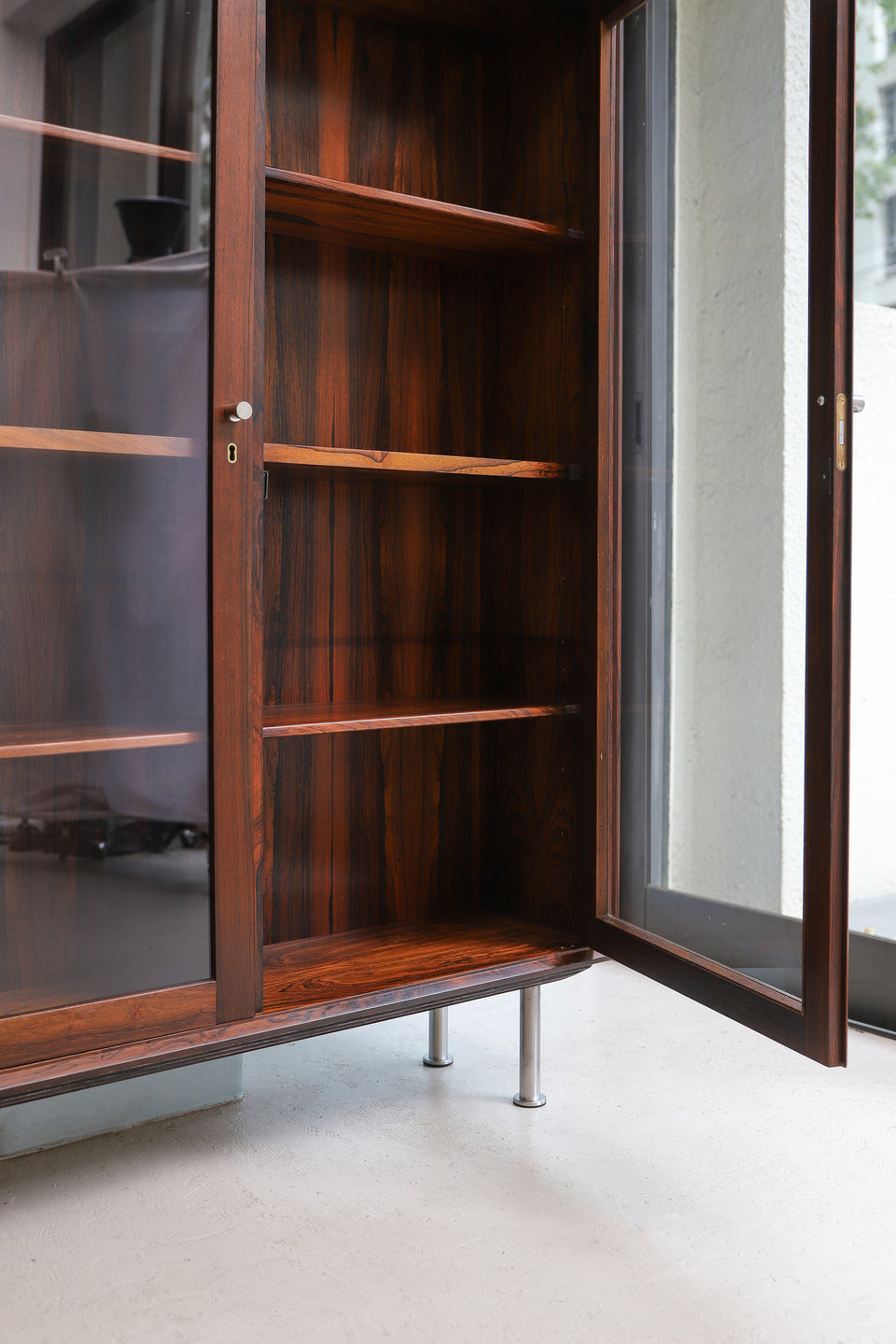 Scandinavian Vintage Rosewood Glass Cabinet/北欧ヴィンテージ ガラスキャビネット ローズウッド ディスプレイ 収納家具