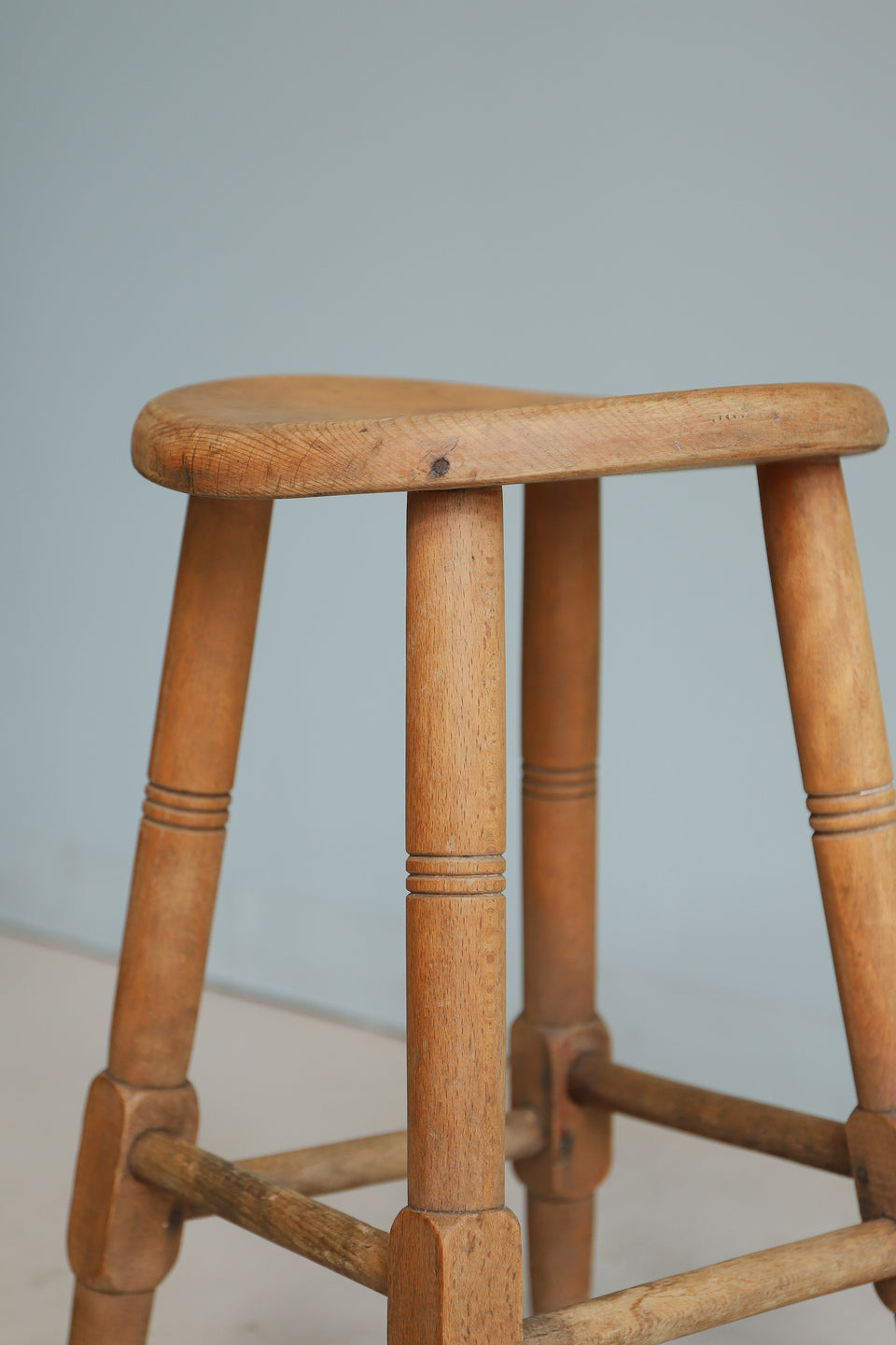 Vintage Wooden Round Stool/ヴィンテージ スツール 木製 シャビーシック 丸椅子 古道具