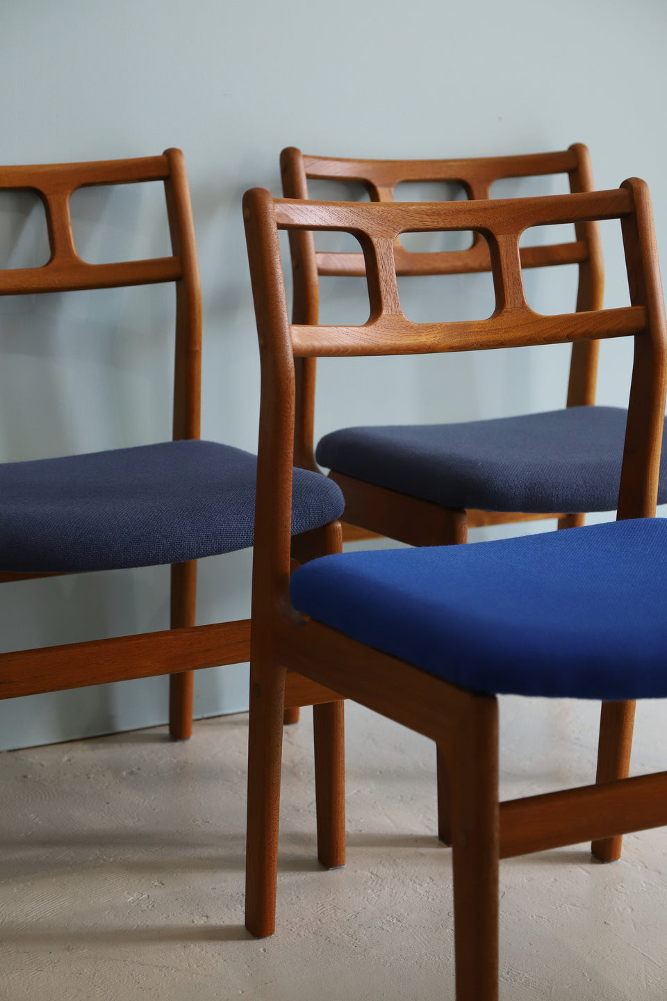Vintage D-Scan Dining Chair Teakwood/D-スキャン ダイニングチェア チーク材 北欧デザイン ヴィンテージ