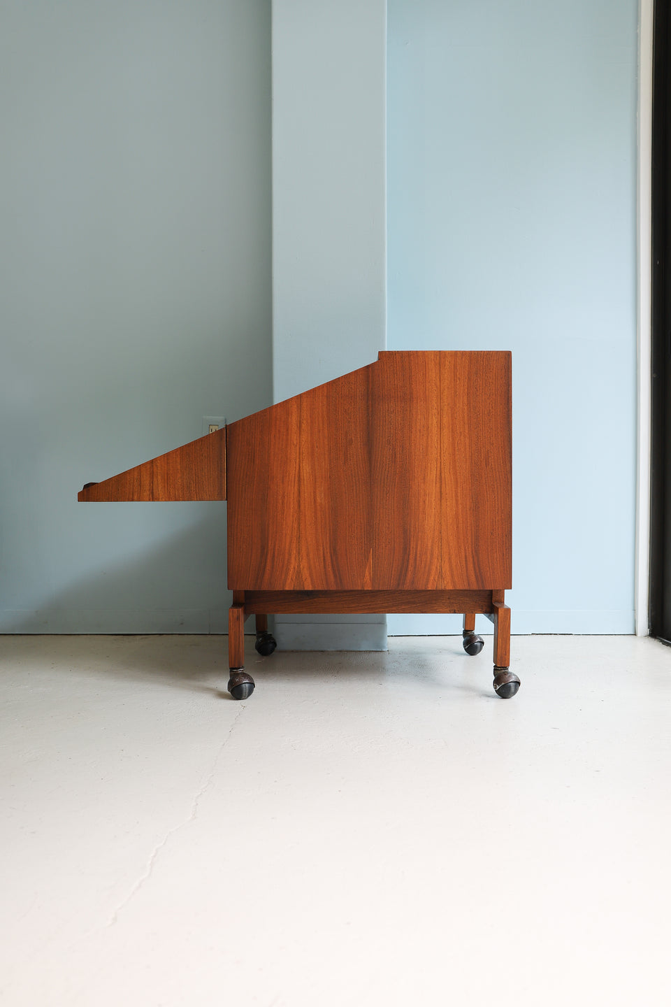 Scandinavian Style Vintage Bar Cabinet/北欧スタイル ヴィンテージ バーキャビネット 収納家具