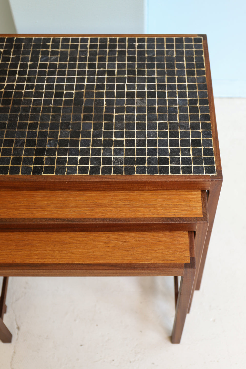 Danish Vintage Tile Top Nesting Table/デンマークヴィンテージ タイルトップ ネストテーブル 北欧家具