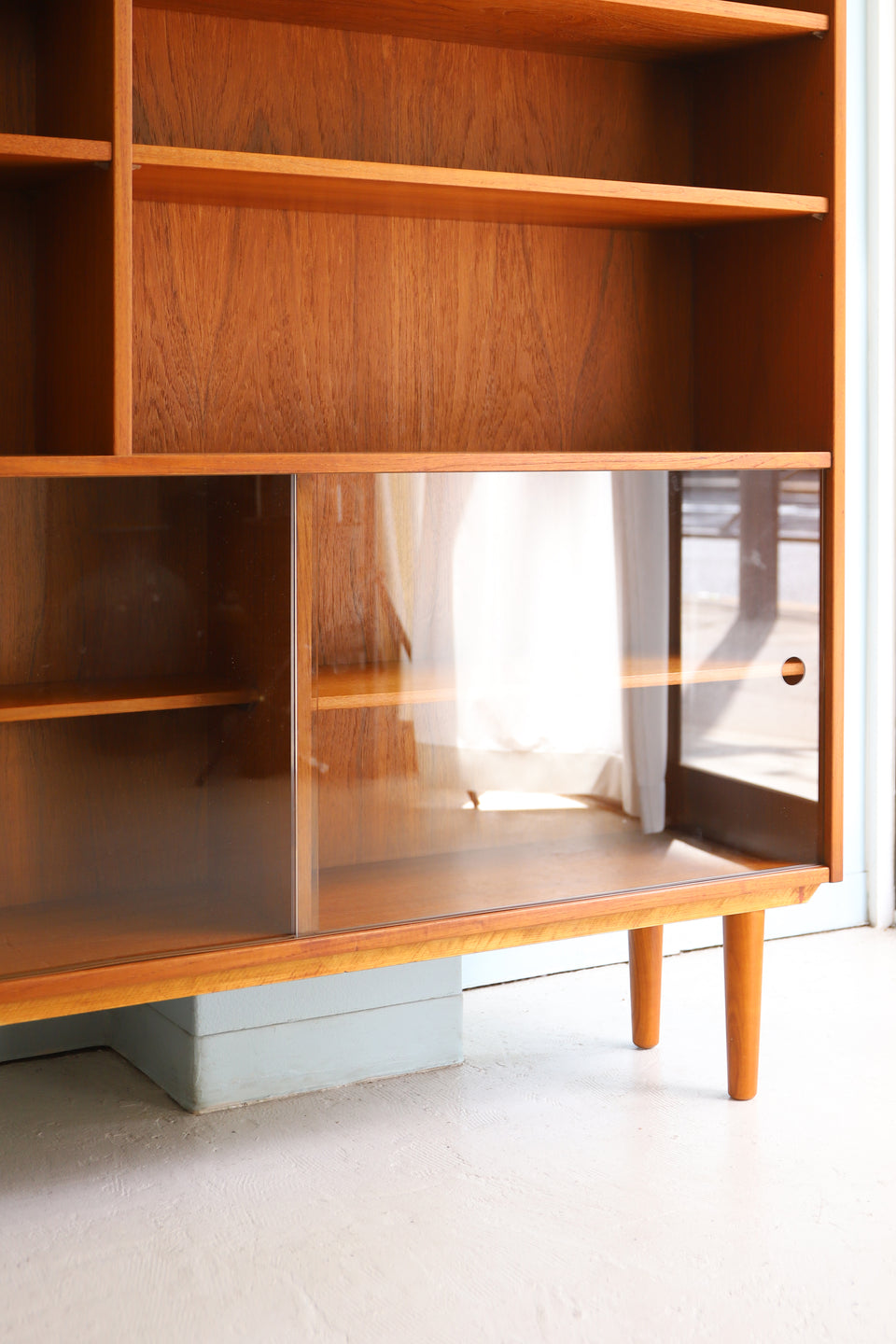 Danish Vintage Shelf with Glass Doors/デンマークヴィンテージ シェルフ 本棚 食器棚 収納 北欧家具