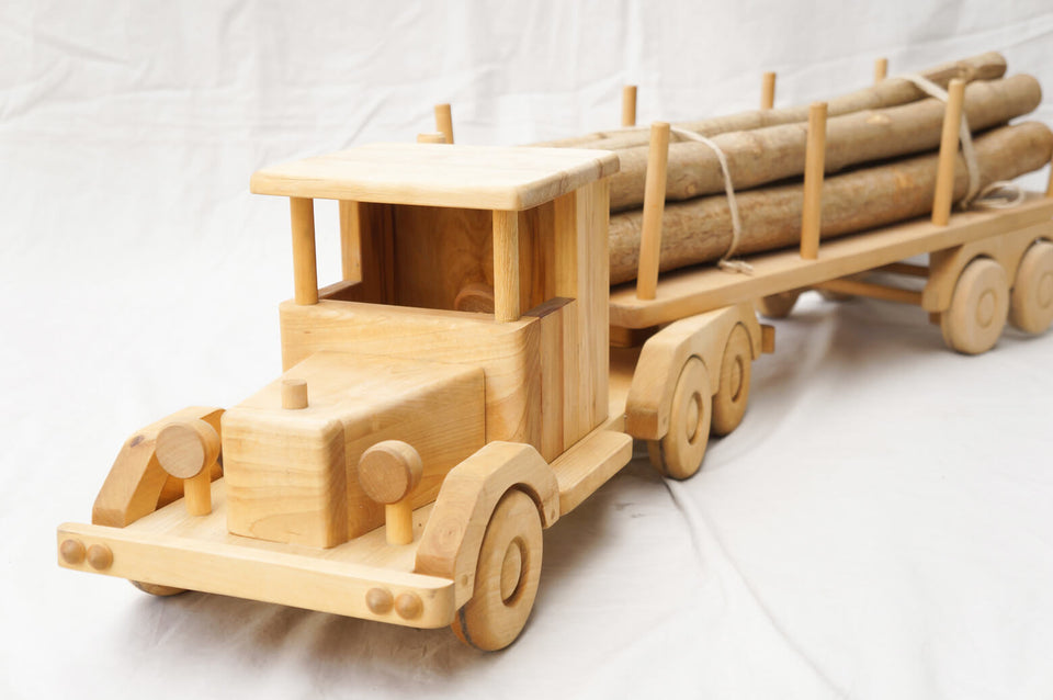 Scandinavian Wooden Toy Tractor/北欧 木のおもちゃ トラクター