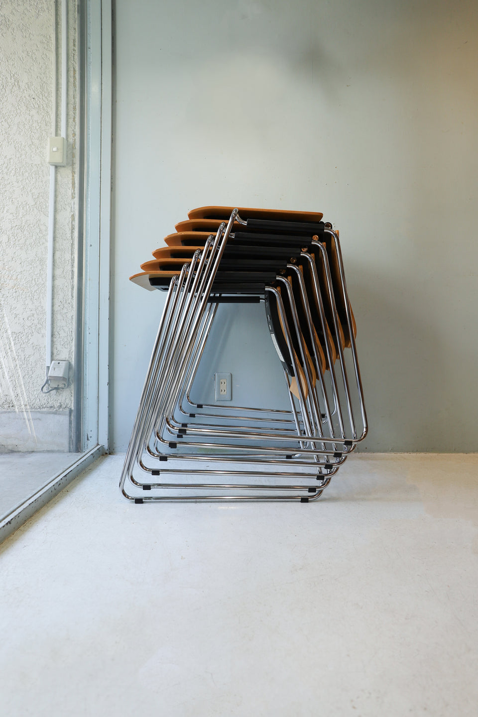 Modulable Table "Seattable" Ilian Milinov Design Studio/イリアン・ミリノ シートテーブル スタッキングチェア