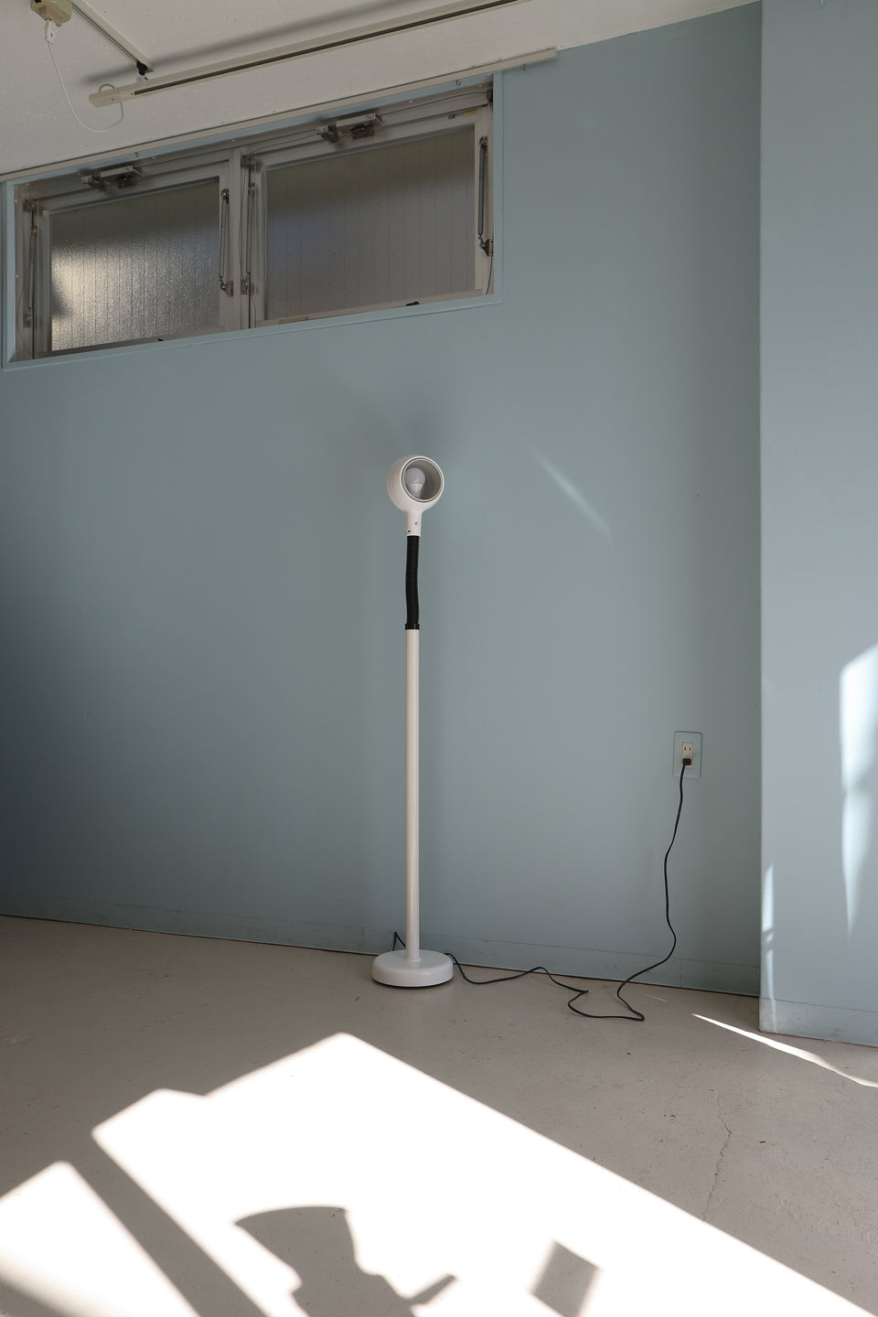 FAGERHULTS Germ Floor Stand Light/ファーゲルハルツ ジャーム フロアスタンドライト 間接照明 北欧デザイン