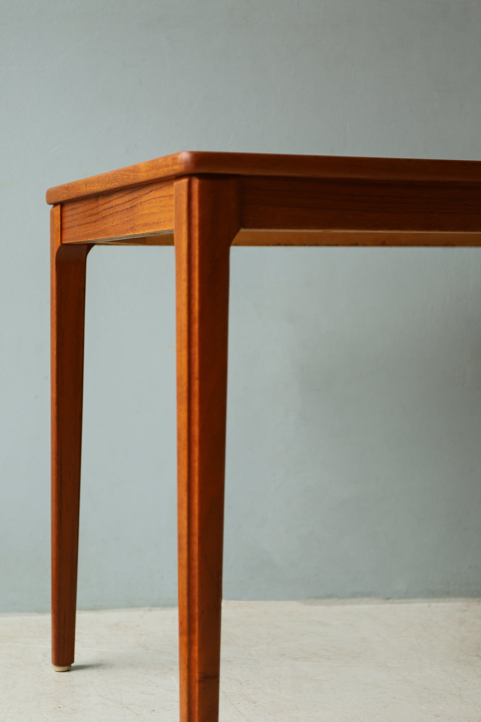 Swedish Vintage Side Table Alberts/スウェーデンヴィンテージ サイドテーブル アルバーツ チーク材 北欧インテリア