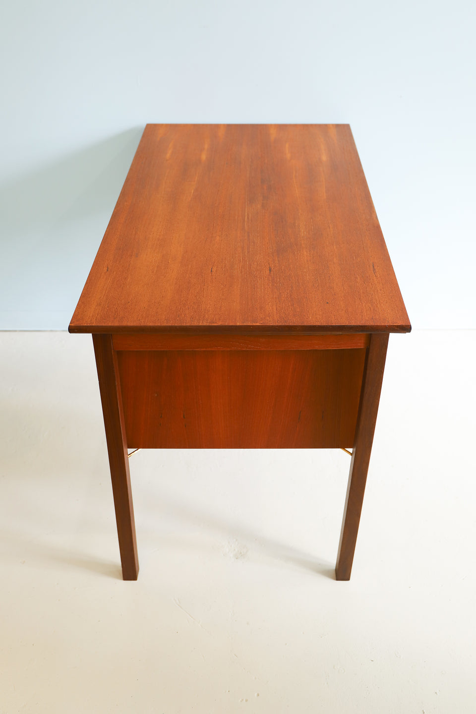 Hanbjerg Møbelfabrik Single Pedestal Desk Danish Vintage/デンマークヴィンテージ 片袖デスク 机 チーク材 北欧家具