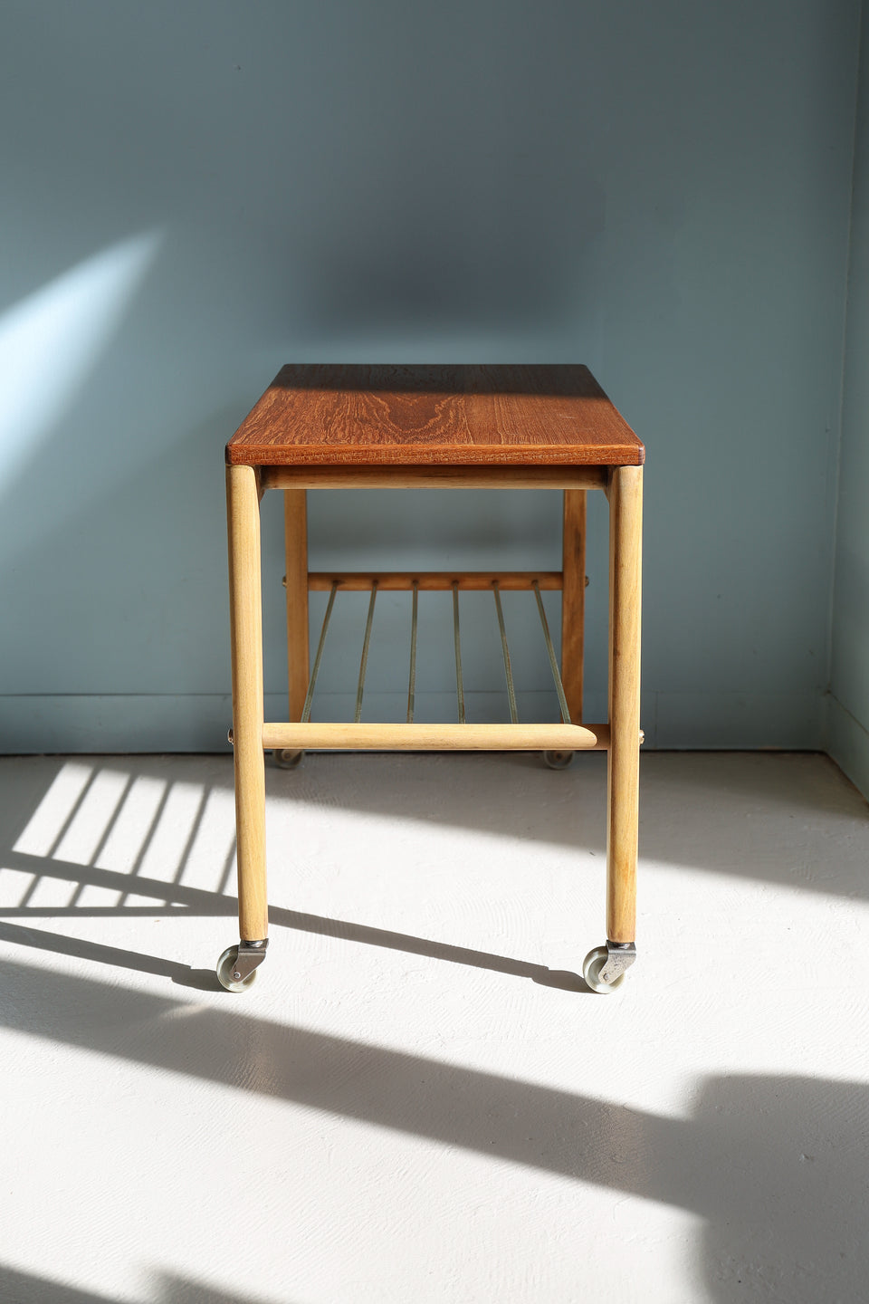 Scandinavian Vintage Caster Side Table/北欧ヴィンテージ キャスター サイドテーブル ワゴン