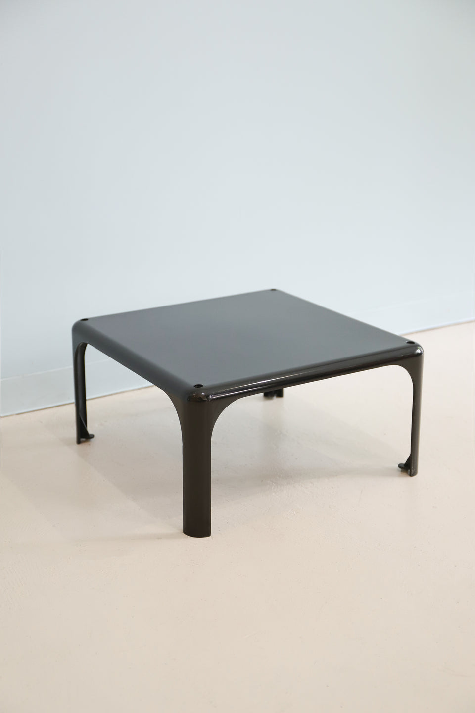 Artemide Demetrio 45 Low Table Vico Magistretti/アルテミデ デミトリオ45 ヴィコ・マジストレッティ ローテーブル プラスチック イタリアンモダン