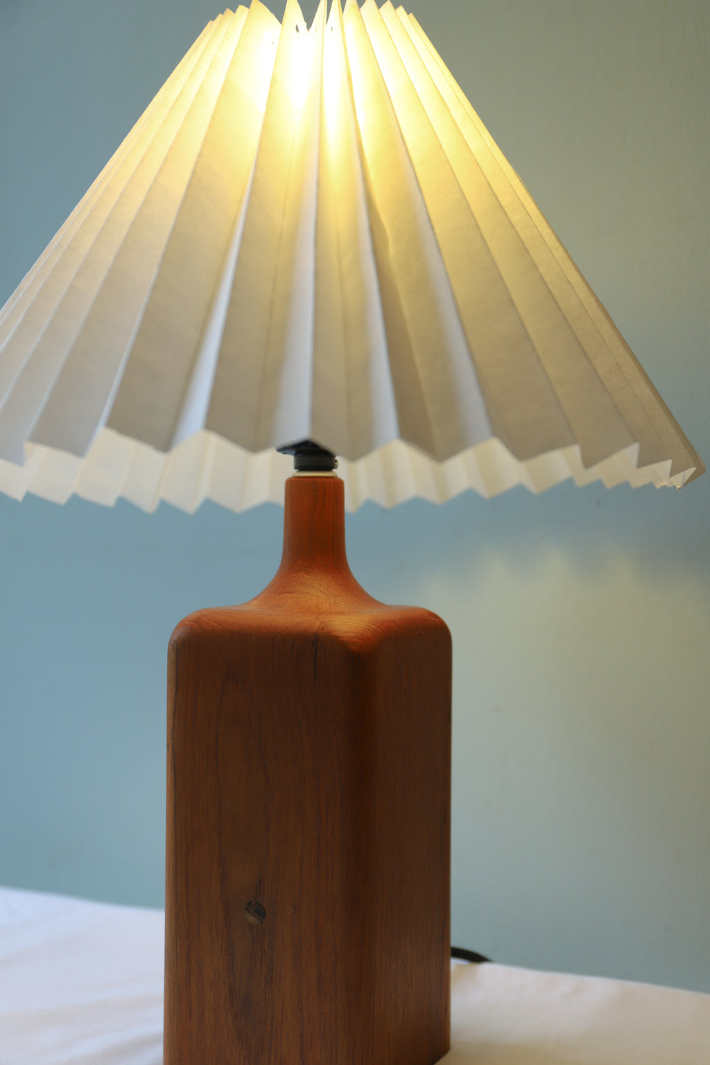 デンマークヴィンテージ テーブルランプ チーク材/Danish Vintage