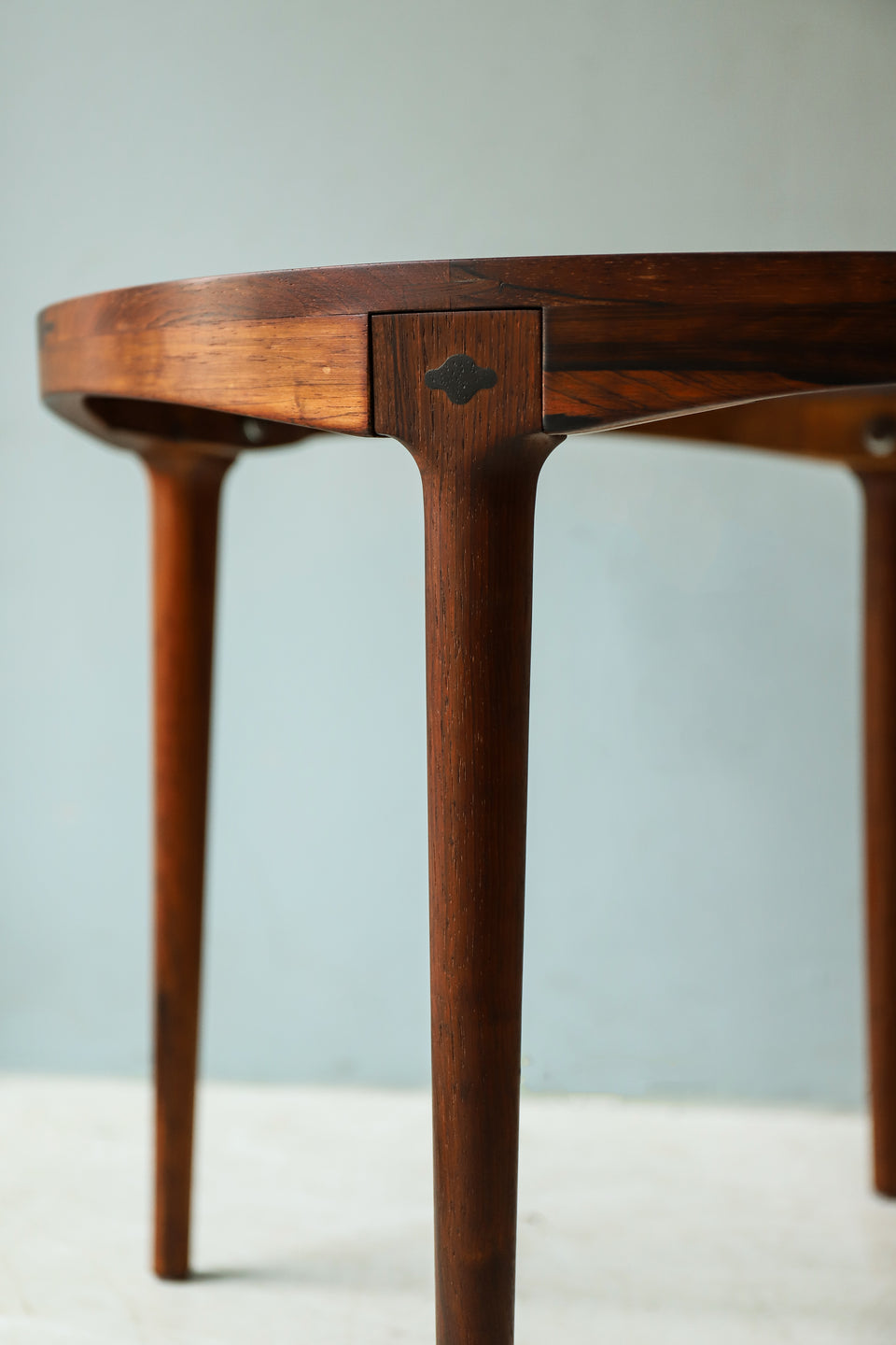 Norwegian Vintage Bruksbo Round Coffee Table Rosewood Haug Snekkeri/ノルウェーヴィンテージ ブルクスボ ラウンドコーヒーテーブル ローズウッド