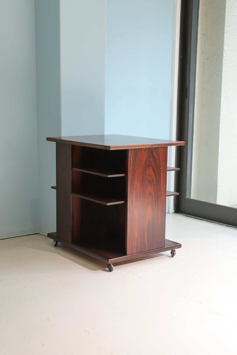 Danish Vintage Rolling Bookshelf Side Table J.Ingvard Jensen/デンマークヴィンテージ ブックシェルフ キャスター付き サイドテーブル ローズウッド 北欧家具