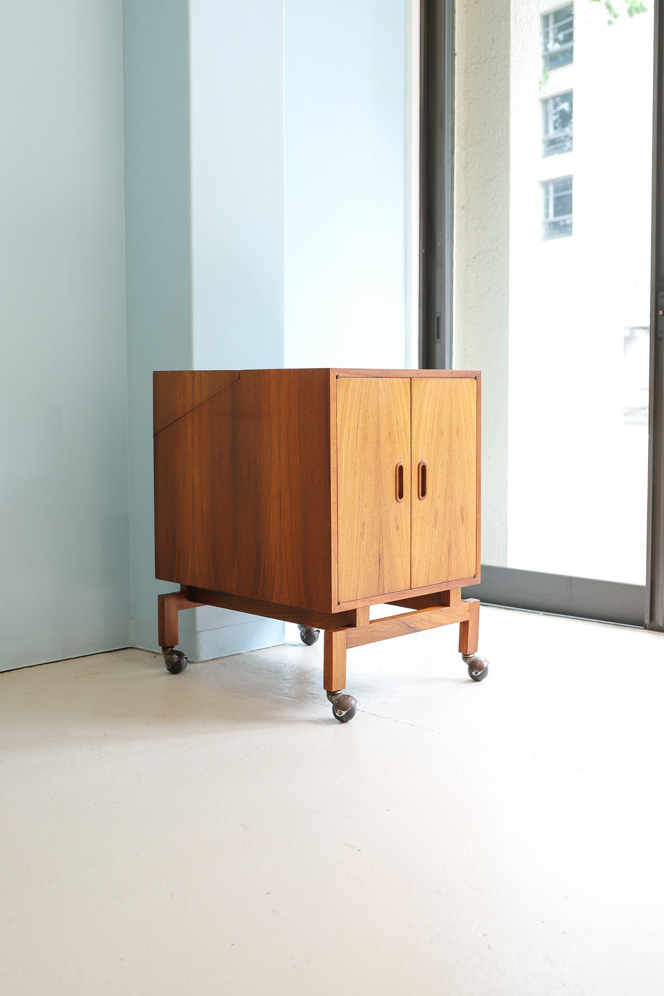 Scandinavian Style Vintage Bar Cabinet/北欧スタイル ヴィンテージ バーキャビネット 収納家具