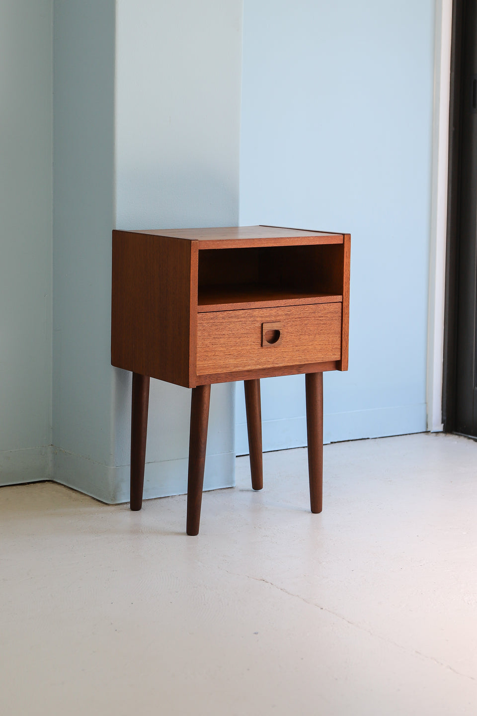 Danish Vintage Brouer Møbelfabrik Bedside Chest/デンマークヴィンテージ ベッドサイドチェスト サイドテーブル 北欧家具