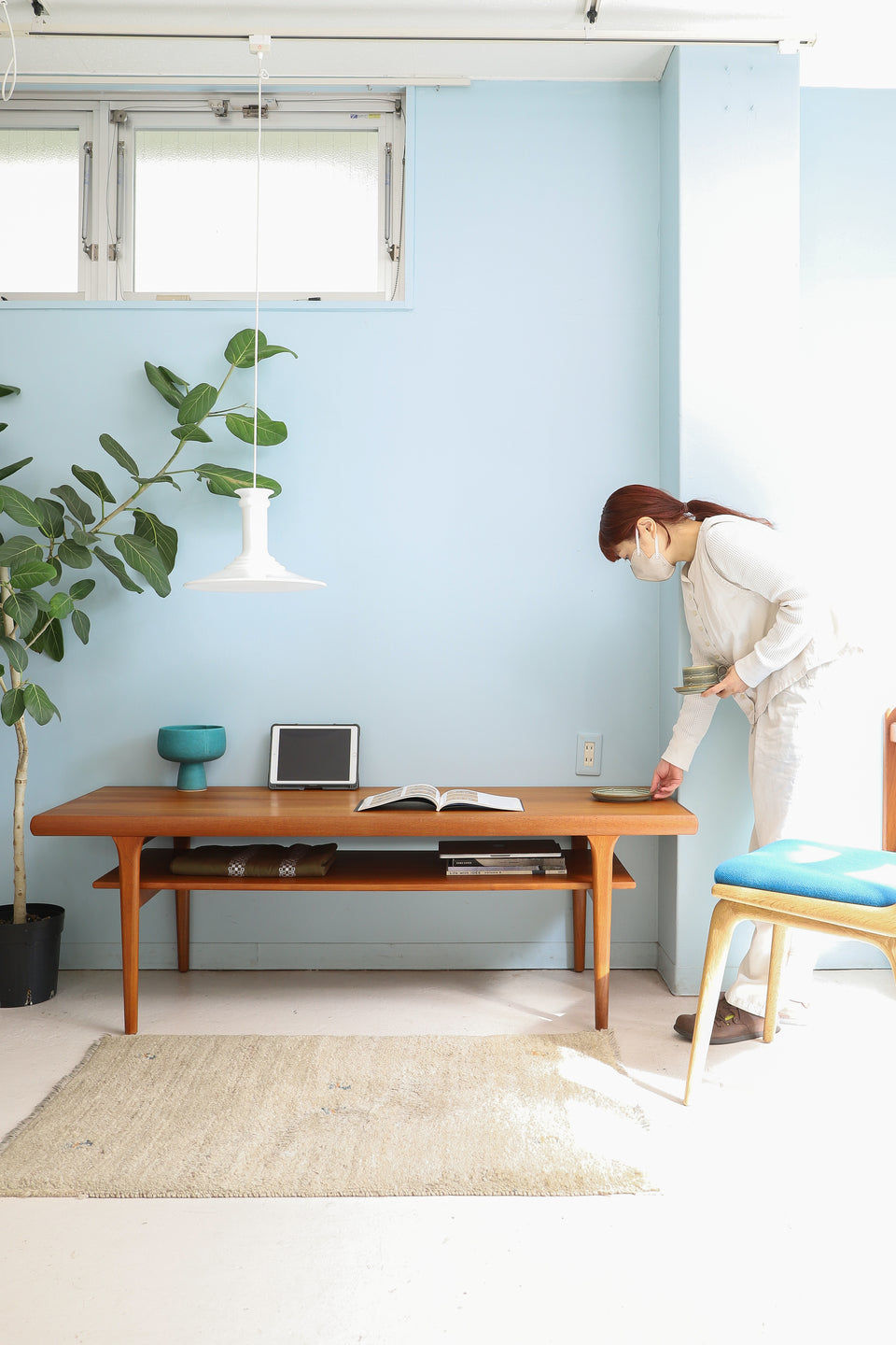 Danish Vintage Teakwood Coffee Table with Shelf/デンマークヴィンテージ コーヒーテーブル チーク材 棚板付き 北欧家具