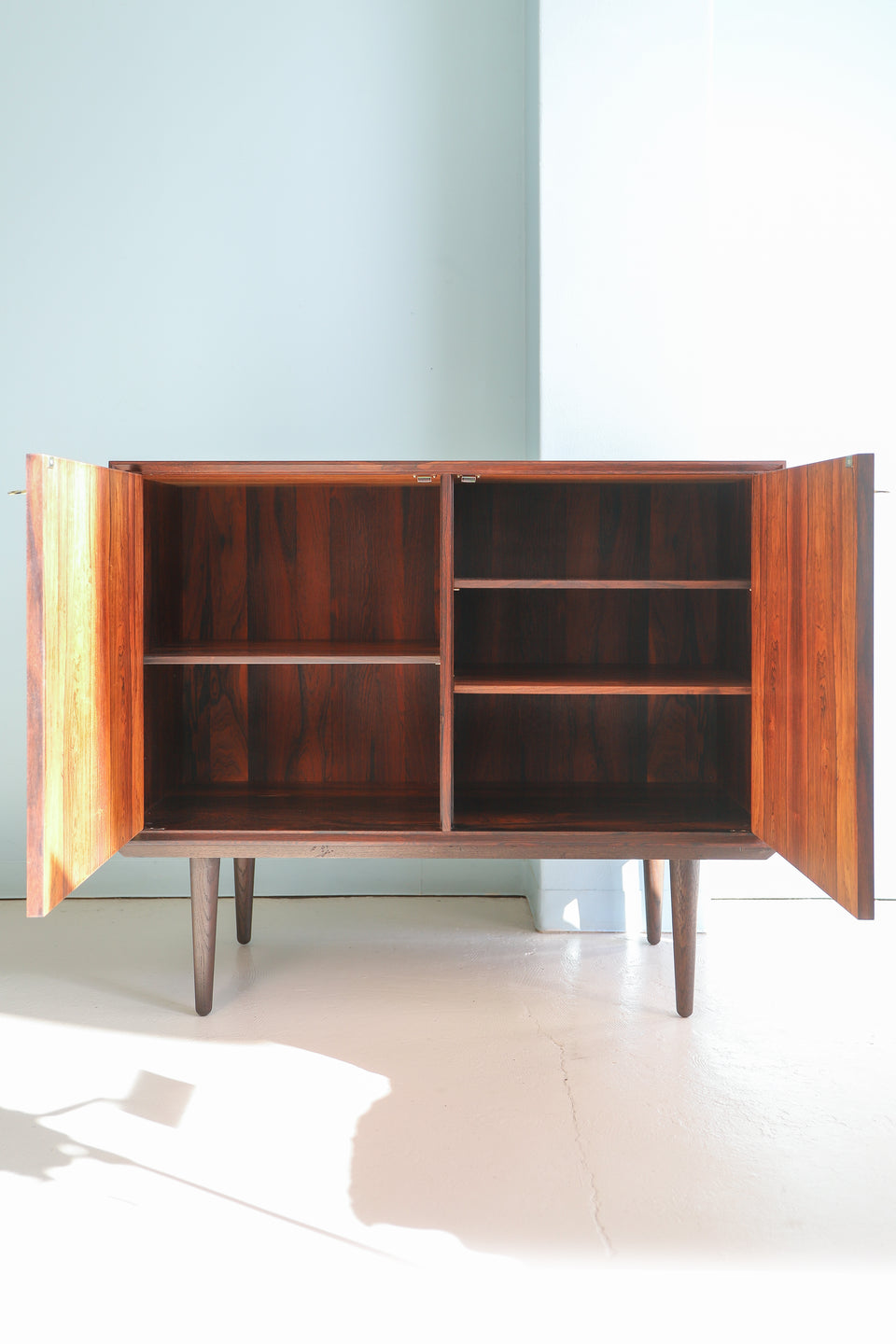 Scandinavian Vintage Rosewood Side Board/北欧ヴィンテージ サイドボード ローズウッド 収納家具
