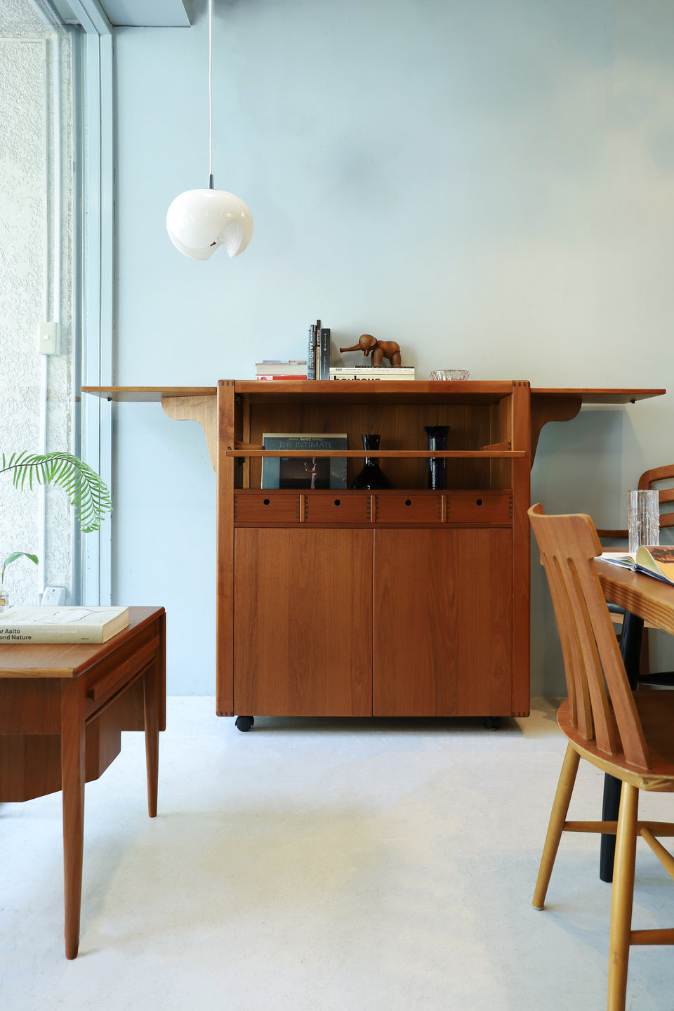 D-Scan Drink Cabinet Teakwood/D-スキャン ドリンクキャビネット 北欧デザイン チーク材
