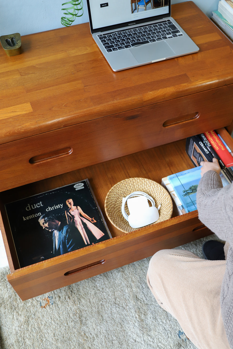 Vintage Teakwood 2drawer Low Chest/ヴィンテージ ローチェスト チーク材 収納家具 北欧デザイン