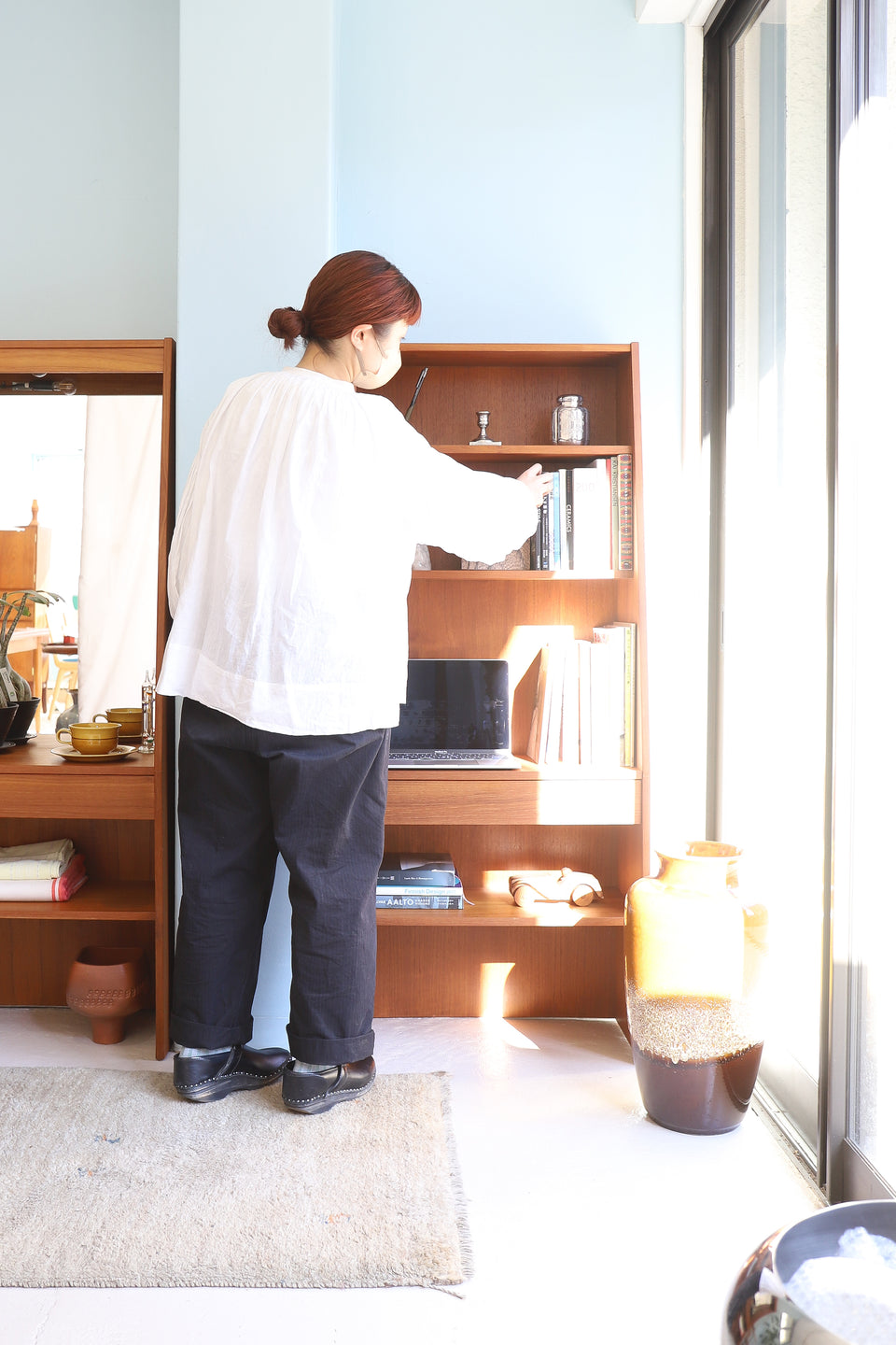 Danish Vintage Teakwood Slim Bookcase Dresser/デンマークヴィンテージ ブックケース 本棚 ドレッサー ミラー チーク材 収納 北欧家具