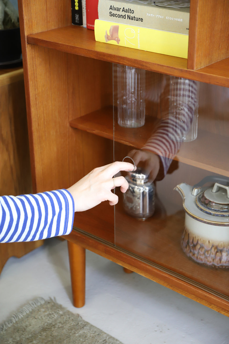 Danish Vintage Shelf with Glass Doors/デンマークヴィンテージ シェルフ 本棚 食器棚 収納 北欧家具