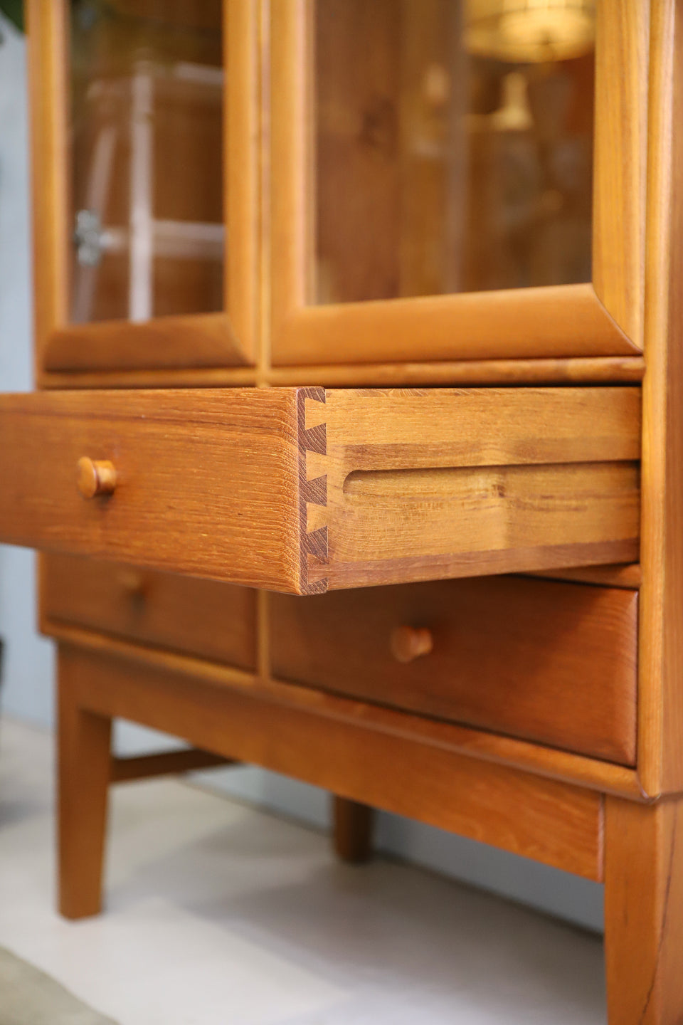 Japanese Vintage Teakwood Glass Cabinet/ジャパンヴィンテージ ガラスキャビネット チーク材 食器棚
