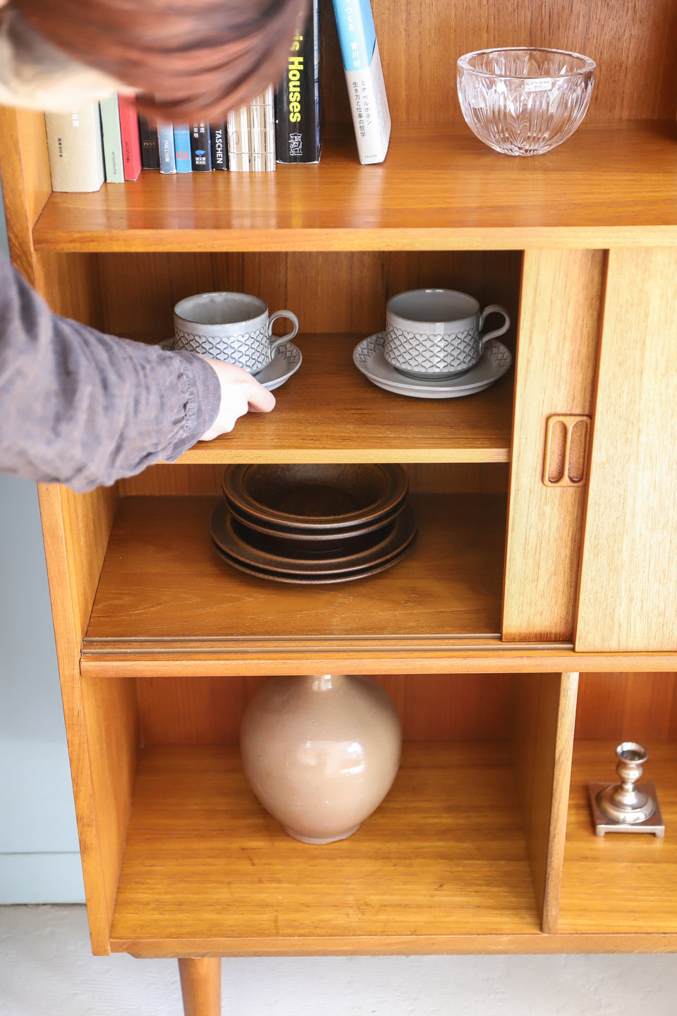 Danish Vintage Bookcase Shelf with Sliding Doors/デンマークヴィンテージ ブックケース 本棚 チーク材 収納 北欧家具