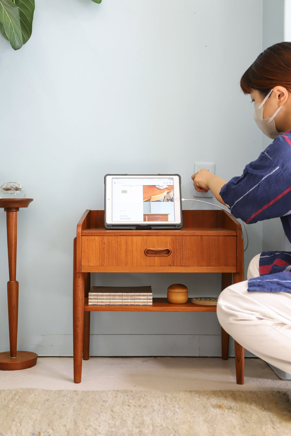 Danish Vintage Side Table with Drawer/デンマークヴィンテージ サイドテーブル 引き出し付き チーク材 北欧家具