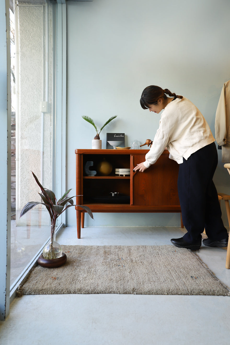 Danish Vintage Teakwood Sideboard/デンマークヴィンテージ チーク材 サイドボード キャビネット 収納家具 北欧モダン