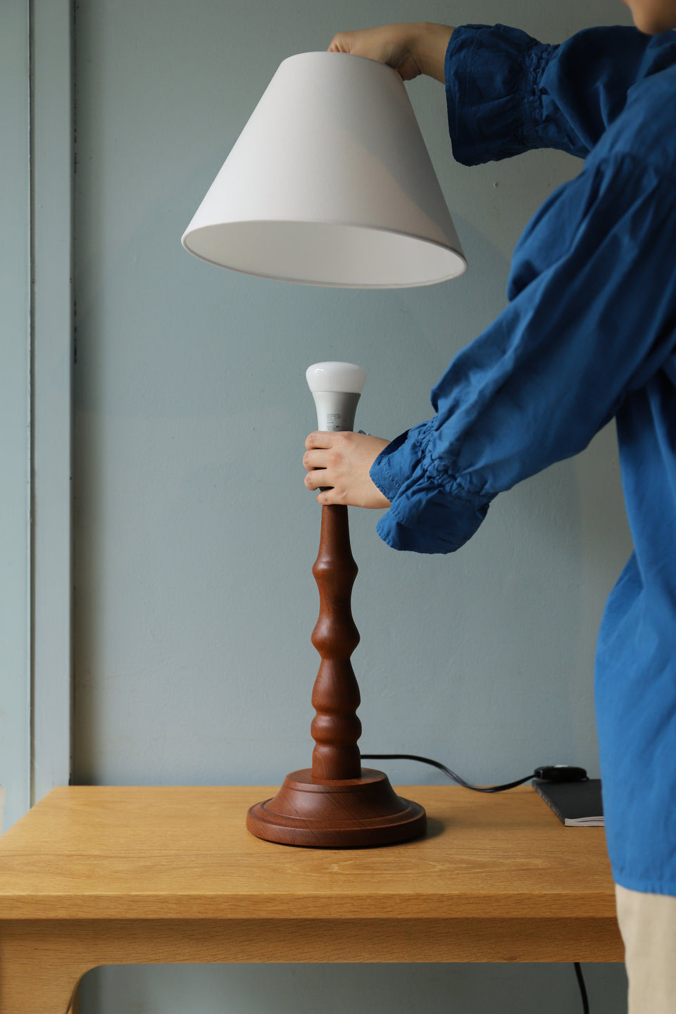Danish Vintage Teakwood Table Lamp/デンマークヴィンテージ テーブルランプ チーク材