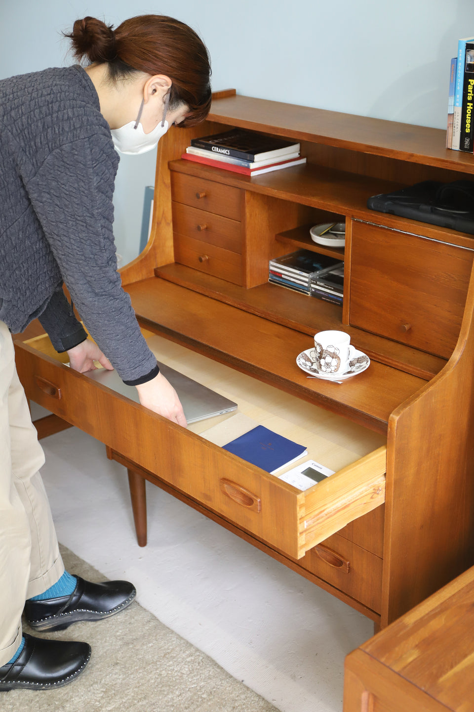 Danish Vintage Teak Writing Bureau with Mirror/デンマークヴィンテージ ライティングビューロー チーク材 ドレッサー 北欧家具