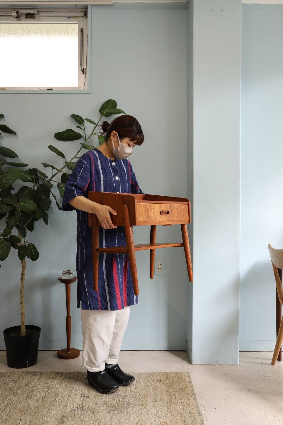 Danish Vintage Side Table with Drawer/デンマークヴィンテージ サイドテーブル 引き出し付き チーク材 北欧家具