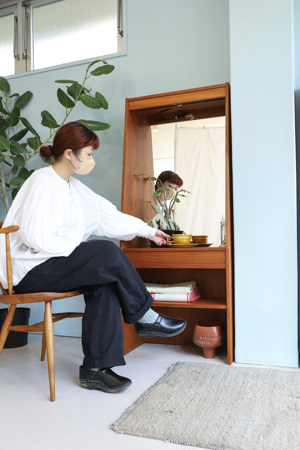 Danish Vintage Teakwood Slim Bookcase Dresser/デンマークヴィンテージ ブックケース 本棚 ドレッサー ミラー チーク材 収納 北欧家具