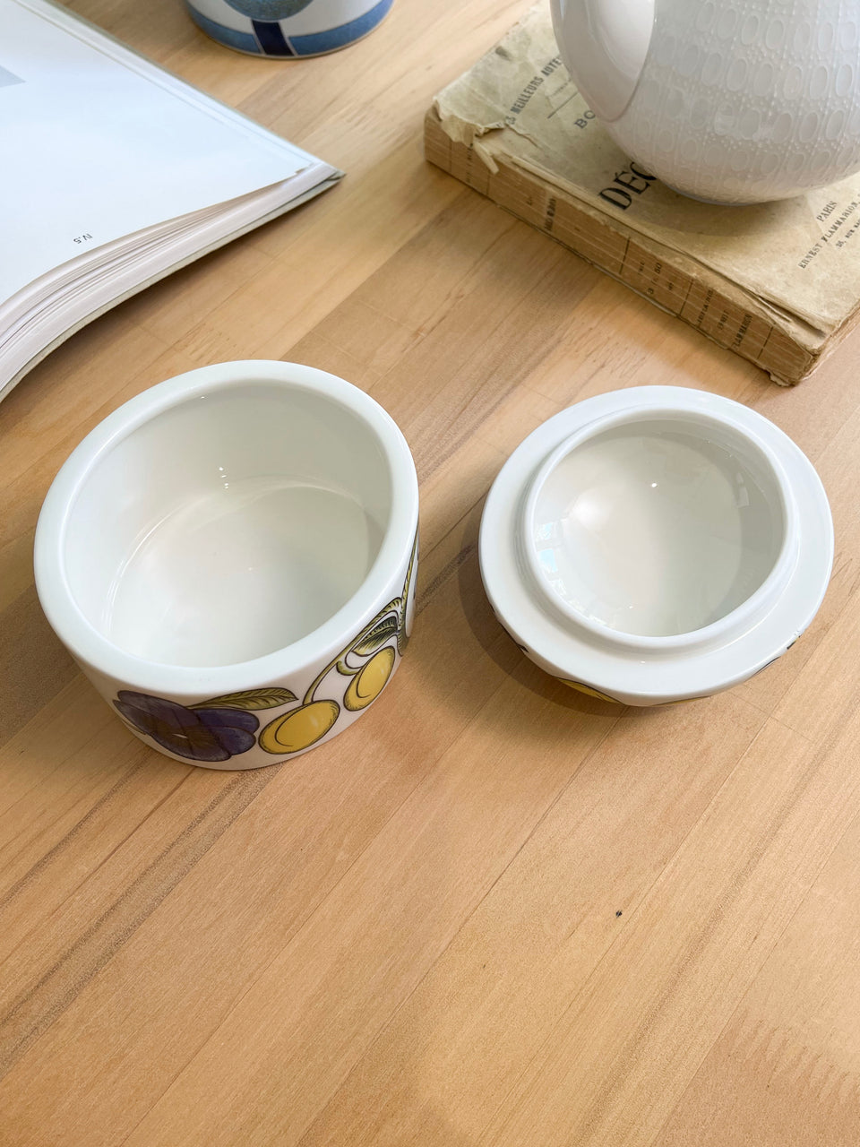 ARABIA Paratiisi Jar with Lid Color/アラビア パラティッシ ジャー 蓋付き カラー キャニスター 北欧食器