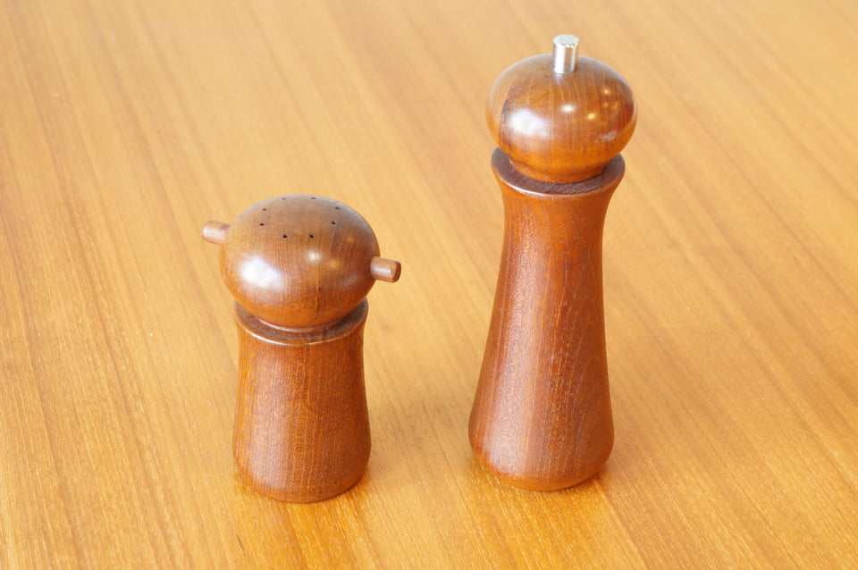 TAEK WOOD SALT SHAKER & PEPPER MILL / チーク材 ソルトシェーカー ペッパーミル