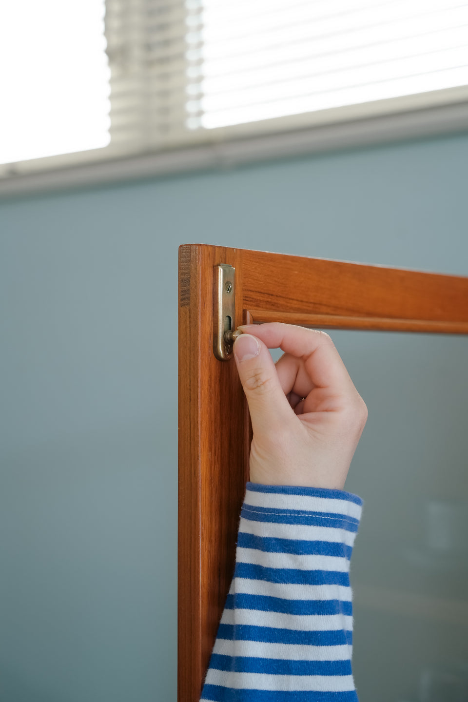Swedish Vintage Glass Cabinet Cupboard/スウェーデンヴィンテージ ガラスキャビネット カップボード