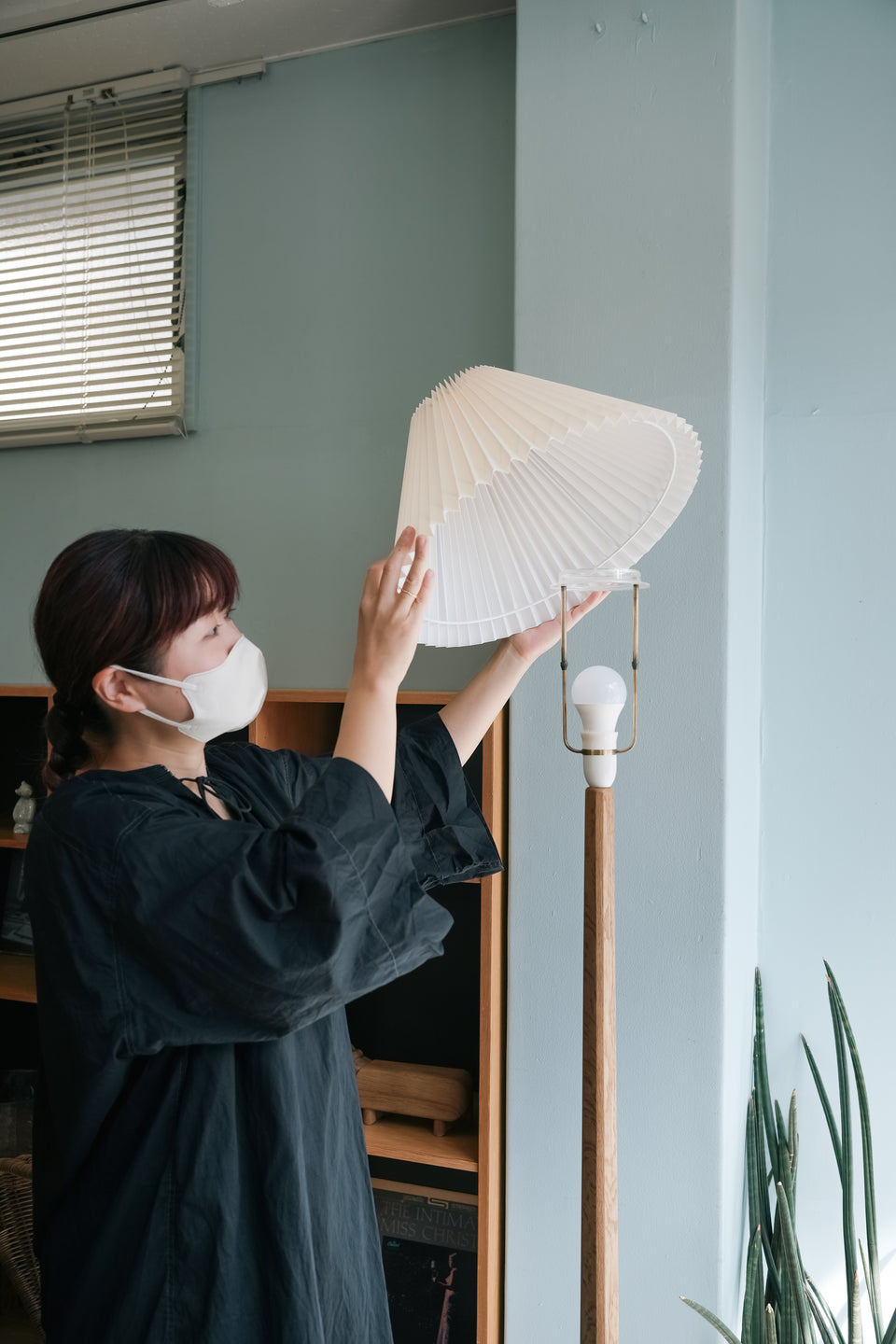 Scandinavian Vintage Solid Oakwood Floor Stand Light/北欧ヴィンテージ フロアスタンドライト オーク材
