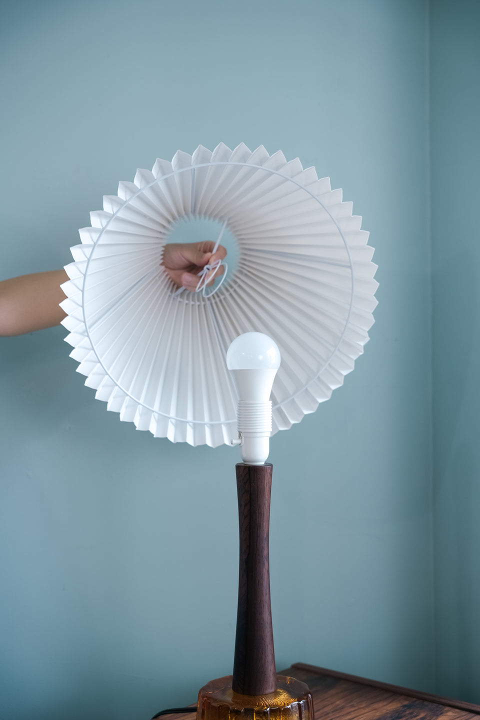 Swedish Vintage AB Stilarmatur Tranas Table Lamp Rosewood Glass/スウェーデンヴィンテージ テーブルランプ ローズウッド材 ガラス
