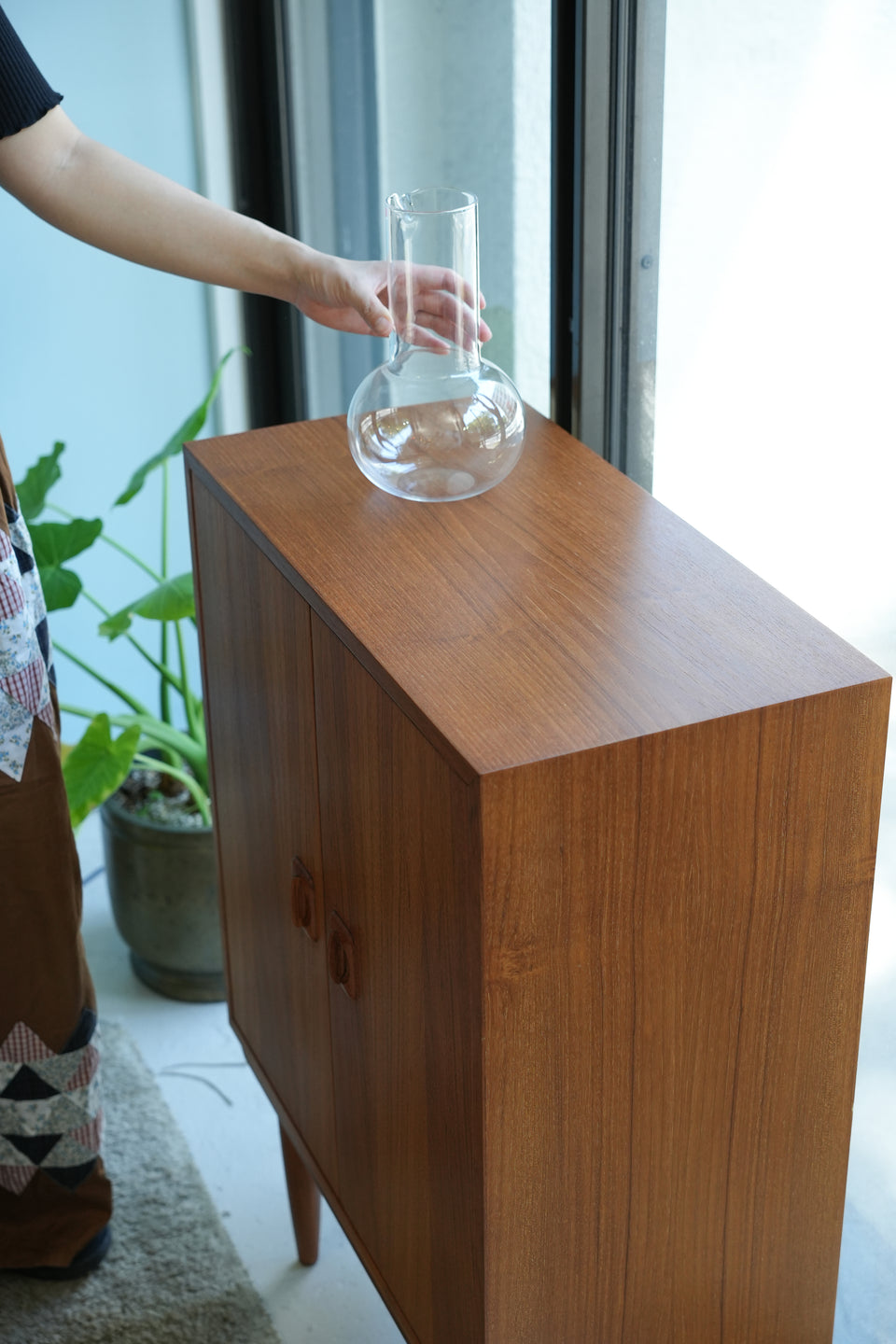 Danish Vintage Small Cabinet Teakwood/デンマークヴィンテージ スモールキャビネット チーク材 北欧家具
