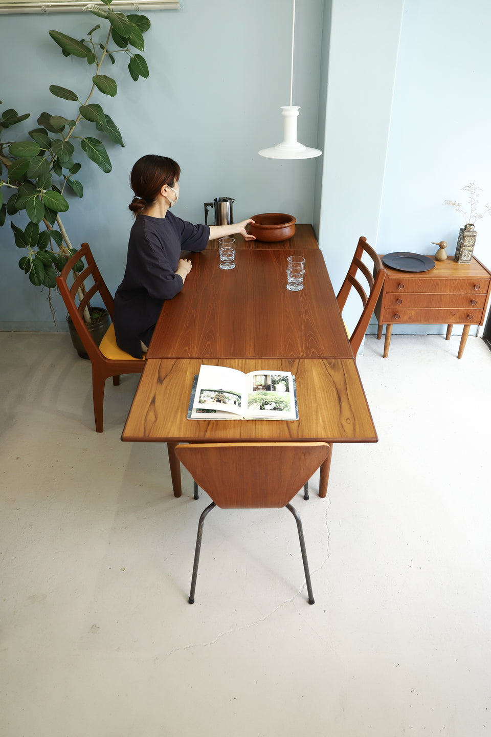 Danish Vintage Small Extension Dining Table/デンマークヴィンテージ ダイニングテーブル エクステンション 北欧家具