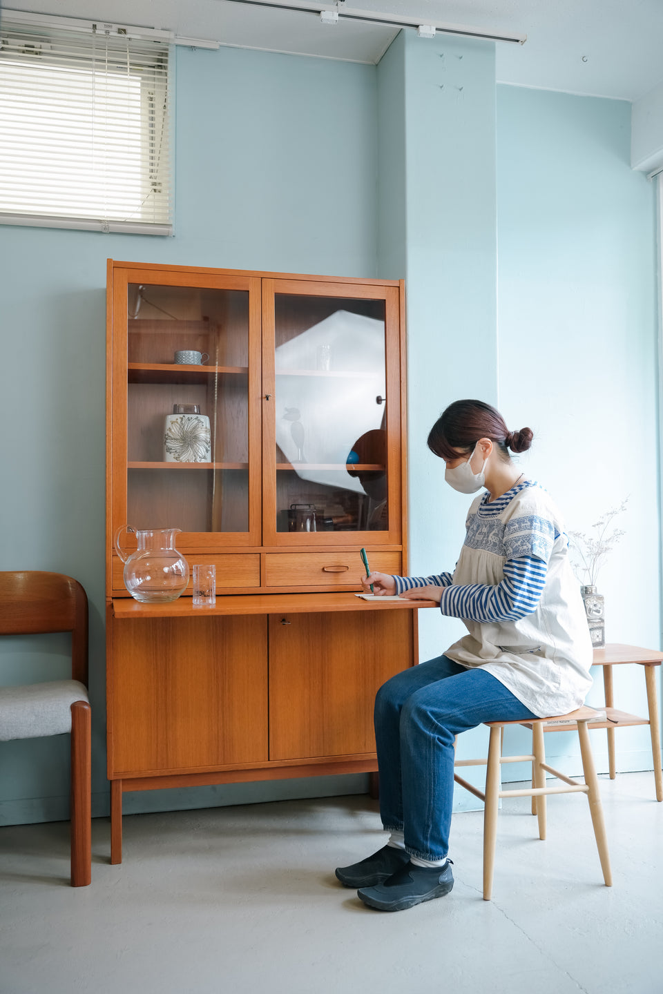 Swedish Vintage Glass Cabinet Cupboard/スウェーデンヴィンテージ ガラスキャビネット カップボード