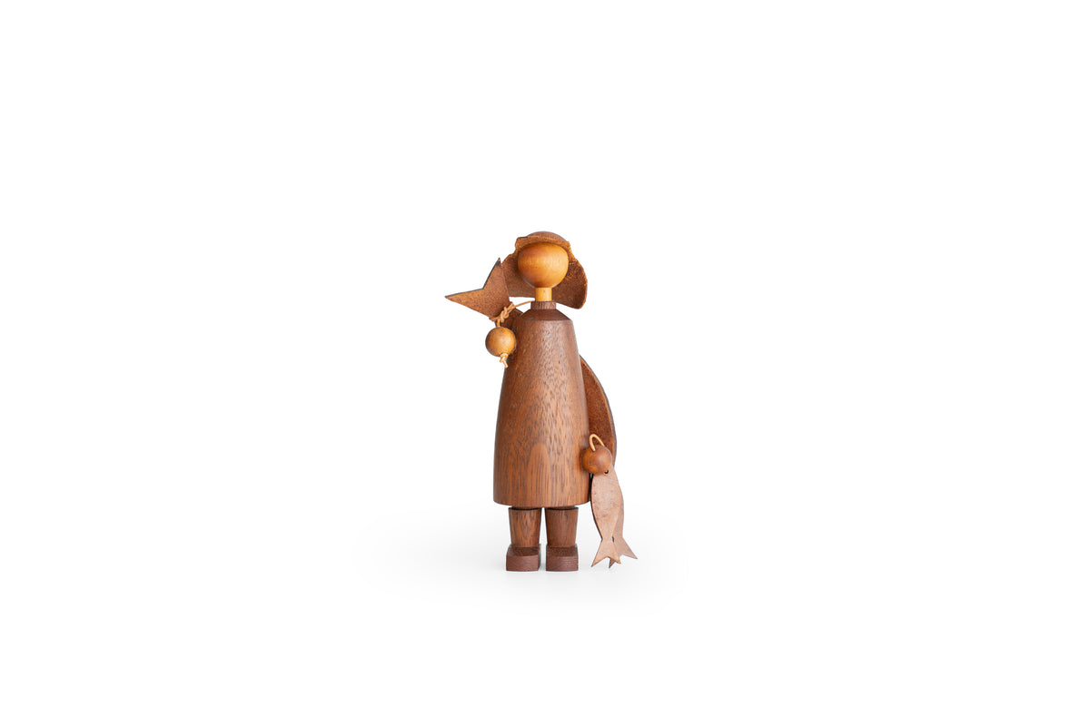 1ArneTjomslandFisherManFigure_