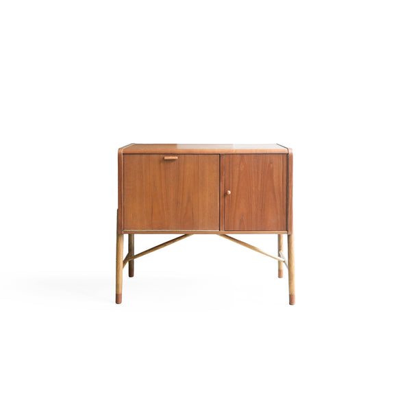 1Danish_Vintage_Side_Board_Cab